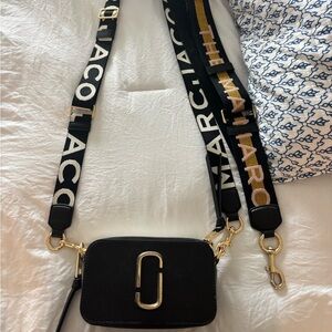 Marc Jacobs Black Crossbody snapshot bag